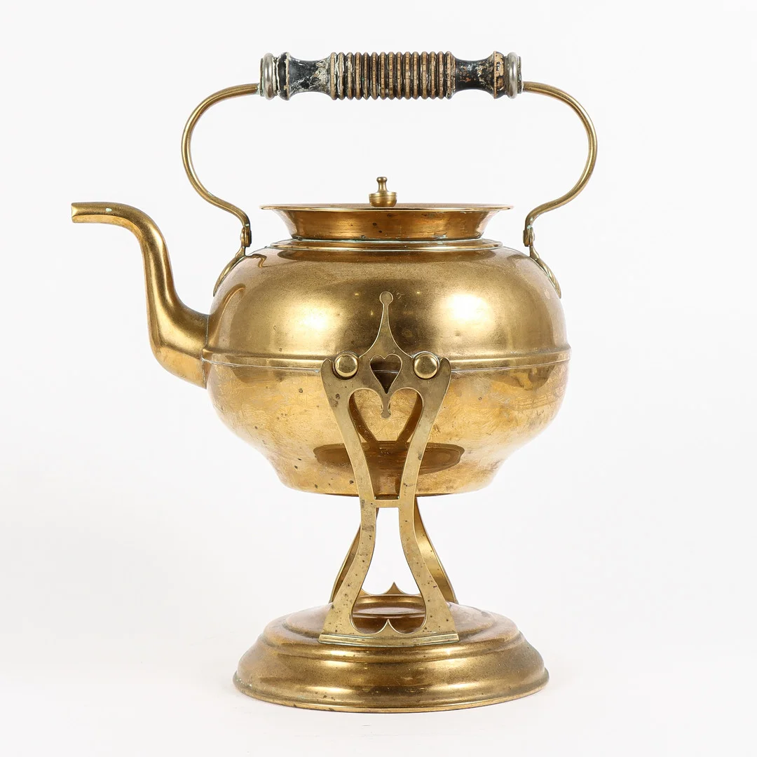 TEKÖK Mässing, N 2, Skultuna, 1900-talets mitt. — Pewter, Brass & Copper — Karlstad Hammarö Auktionsverk