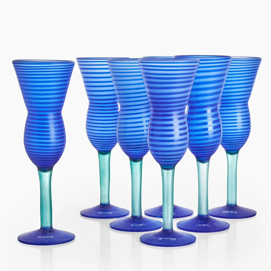 GUNNEL SAHLIN (SVERIGE, FÖDD 1954). Vinglas, 7 st, "Delight", Kosta Boda. — Tableware — Crafoord Auktioner Stockholm