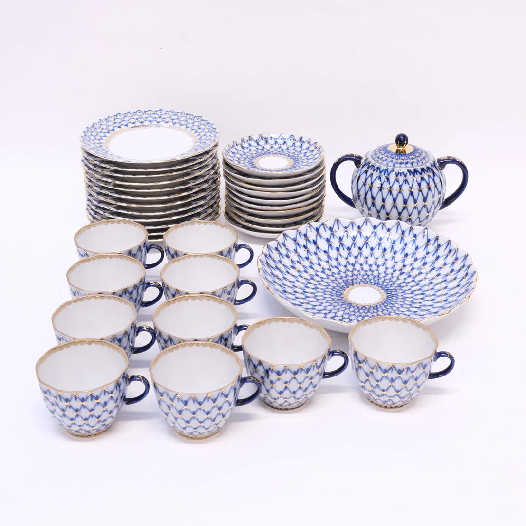 KAFFESERVIS, "COBOLT NET", LOMONOSOV, 34 DELAR. — Tableware — Björnssons Auktionskammare
