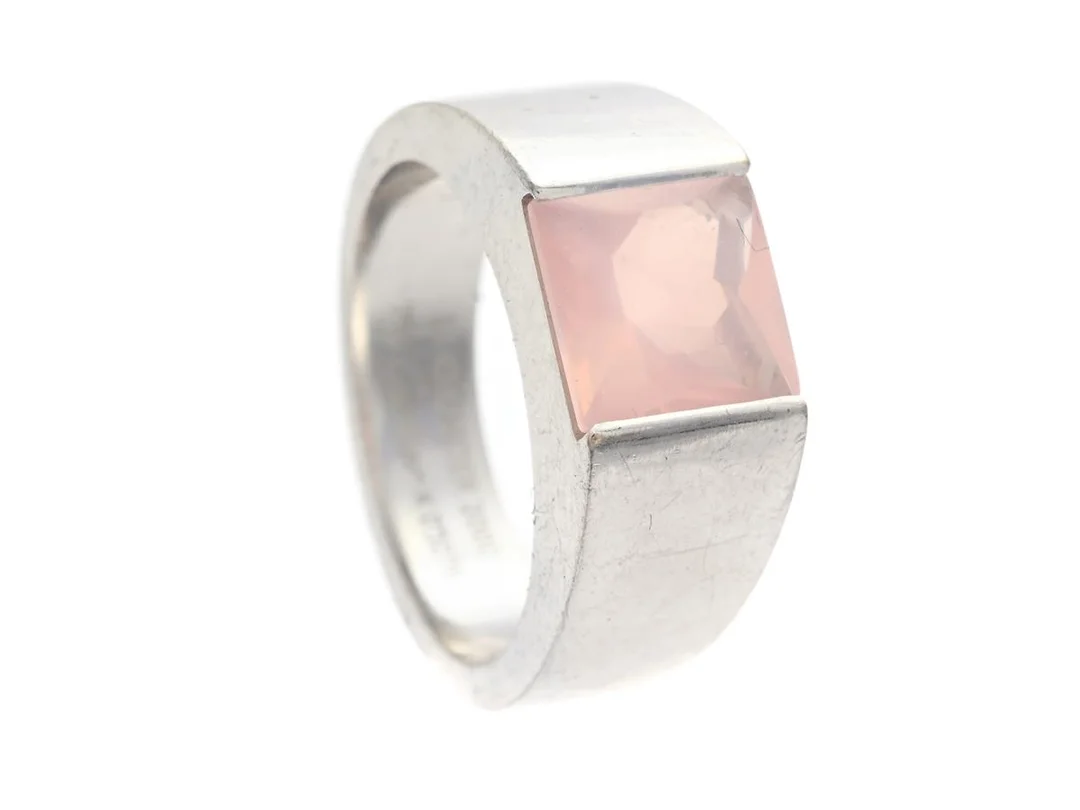 CARTIER, ring, Tank, 18K vitguld, rosenkvarts, K03076, 2000, stl 17,5 mm (54), vikt 14,4 g, slitage. — Smycken/Ring — Kaplans