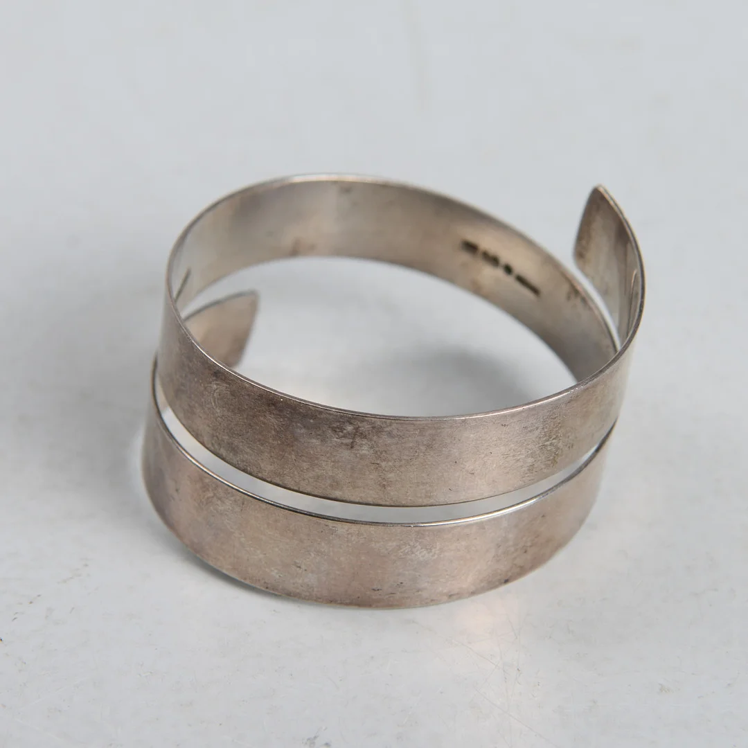 OLLE TORRESTAD. Armband, silver, Halmstad, 1963. — Bracelets — Formstad Auktioner