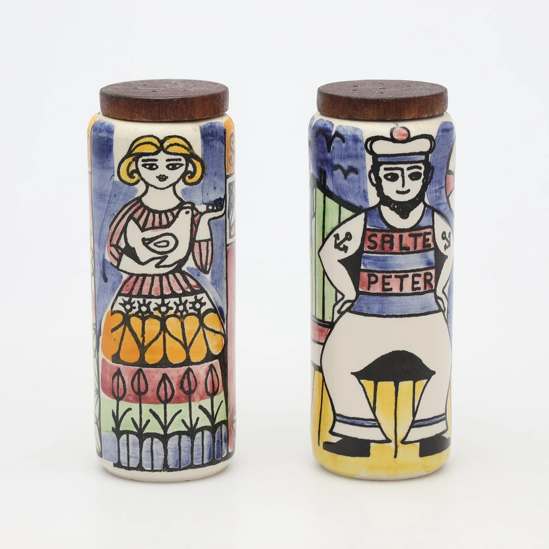 ANITA NYLUND. STRÖARE, 2 stycken, porslin, Jie Gantofta. — European — Borås Auktionshall