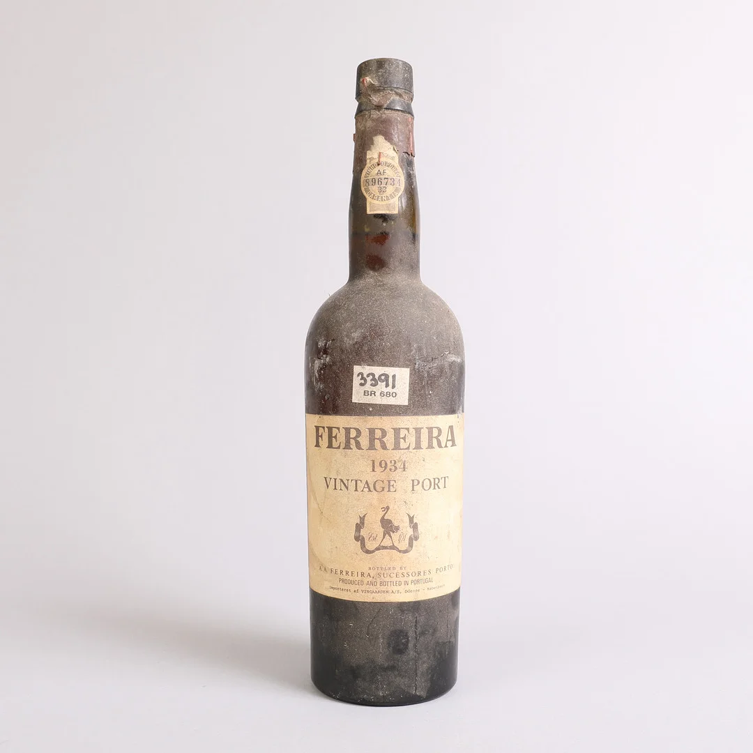 Ferreira vintage port 1934. — Wine, Port & Spirits — Bidstrup Auktioner