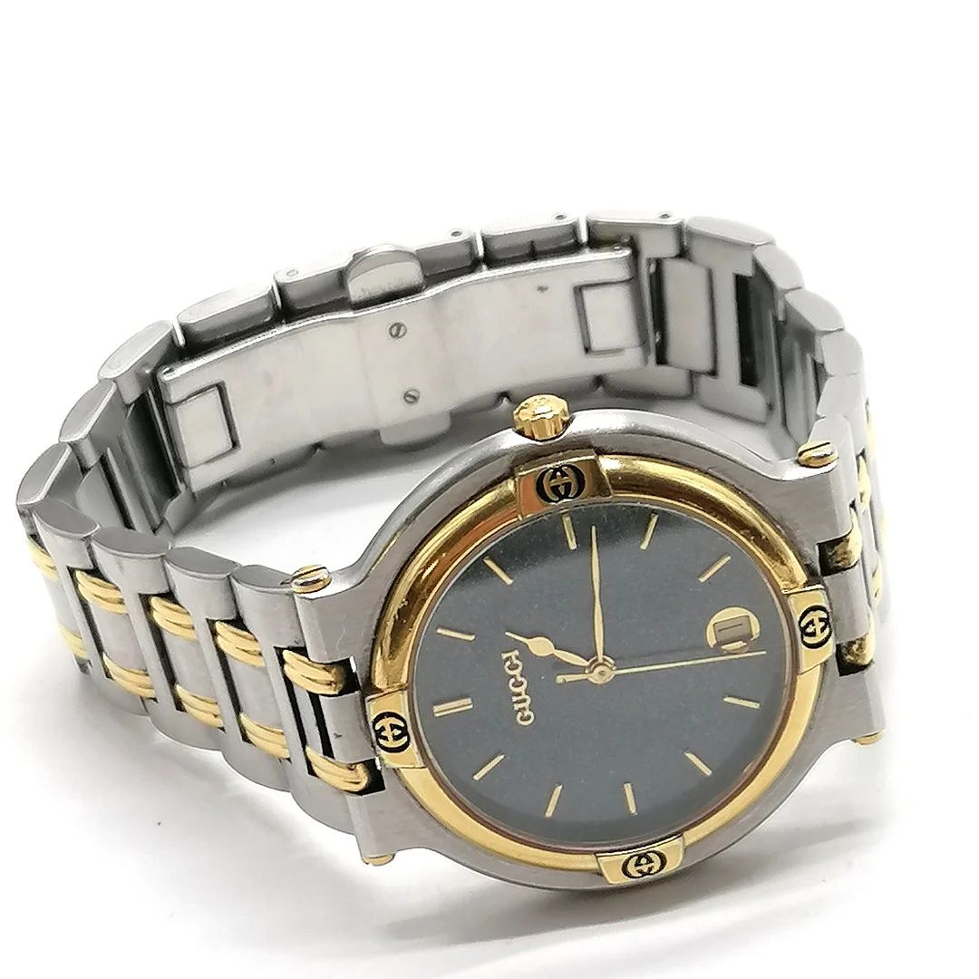 *GUCCI 9000G QUARTZ WRISTWATCH. — Wristwatches — Acreman St Auctioneers & Valuers
