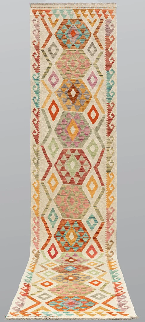 ORIENTMATTA. Kelim klassisk design, gallerimodell, 404 x 79 cm. — Carpets — Gomér & Andersson Norrköping