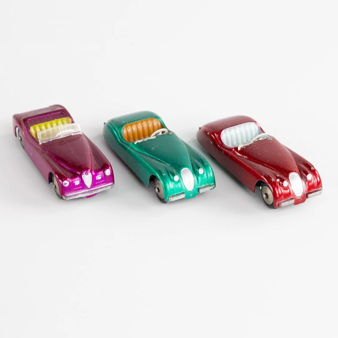 LEKSAKSBILAR. 3 st, Jaguar & Alfa Romeo, Tekno Danmark. — Model cars — Karljohan Auktioner
