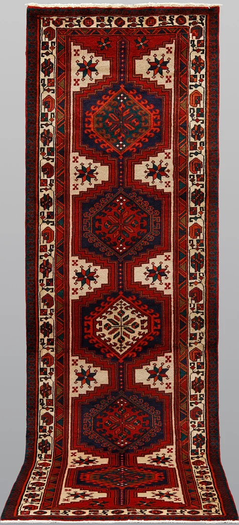 ORIENTMATTA. Ardabil gallerimodell, 340 x 106 cm. — Persian Carpets & Textiles — Gomér & Andersson Linköping