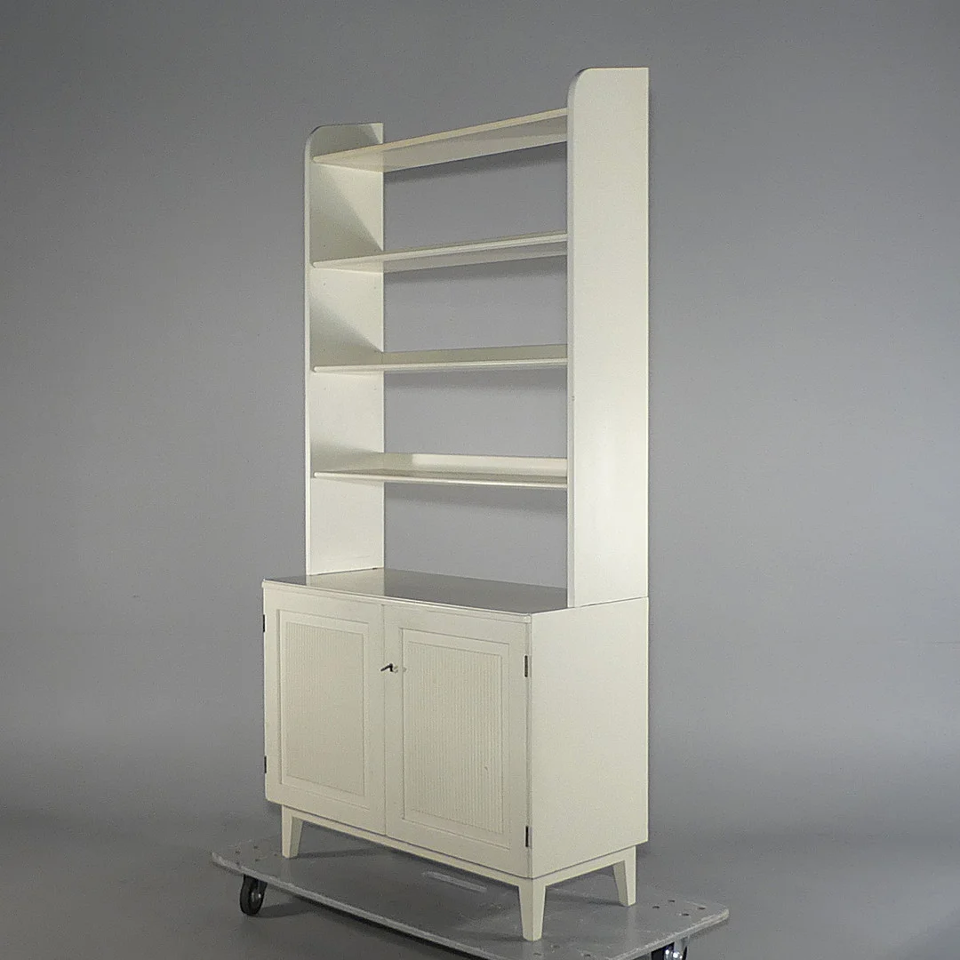 BOKHYLLA. — Cupboards, Cabinets & Shelves — Lysekils Auktionsbyrå