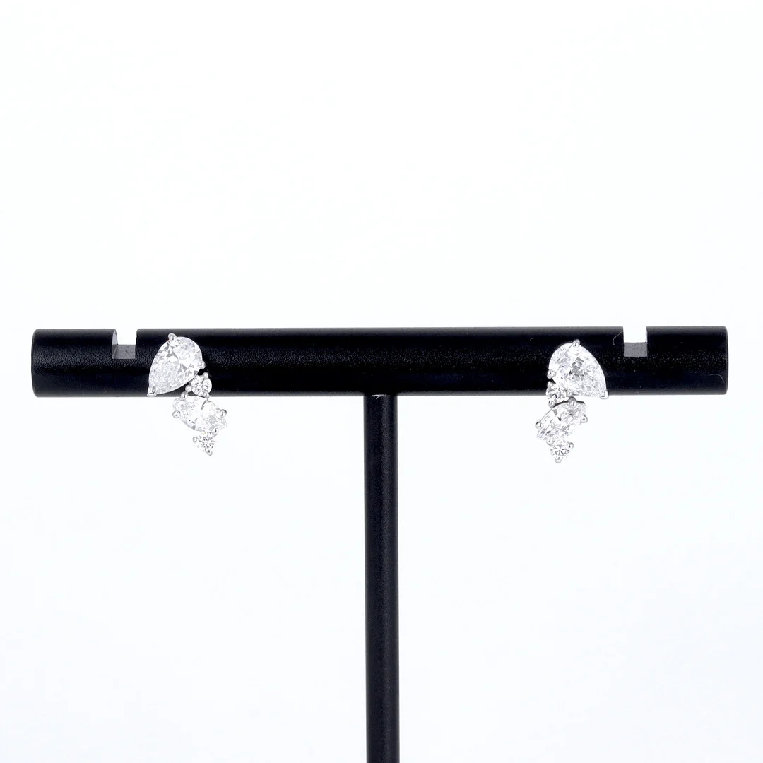 0.98CT DIAMOND SET STUD EARRINGS. — Earrings — Chalkwell Auctions