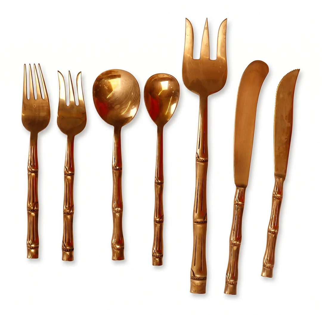 Cubertería tailandesa. — Pewter, Brass & Copper — Barcelona Auctions