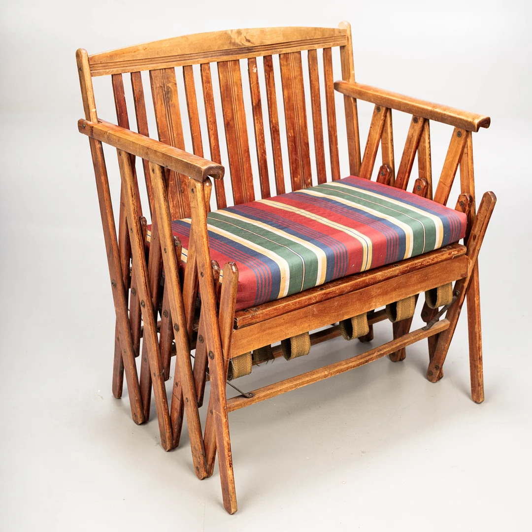 SOFFA, utdragbar, tidigt 1900-tal. — Sofas & Seatings — Norrlands Auktionsverk