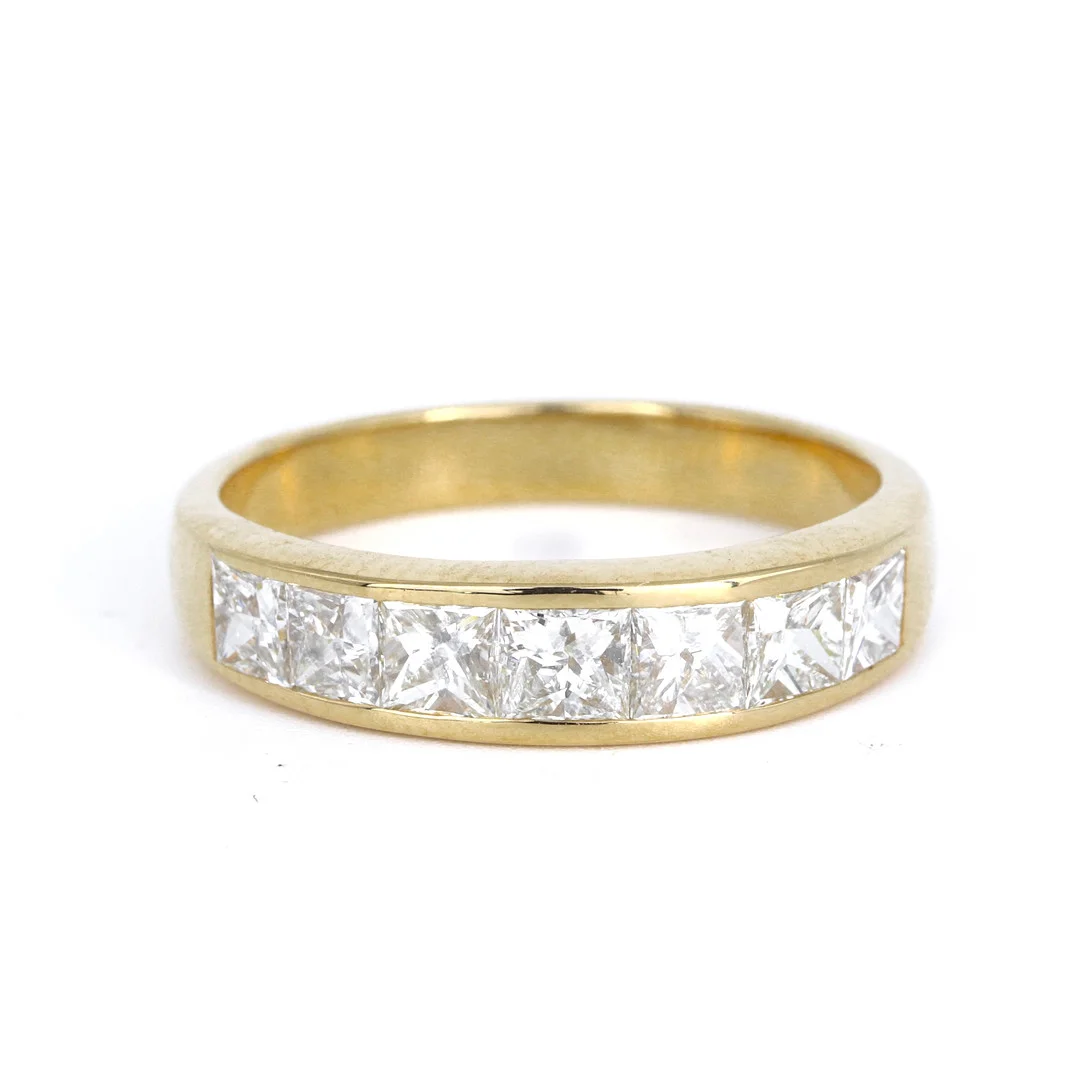 18CT PRINCESS DIAMOND ETERNITY RING. — Rings — Chalkwell Auctions
