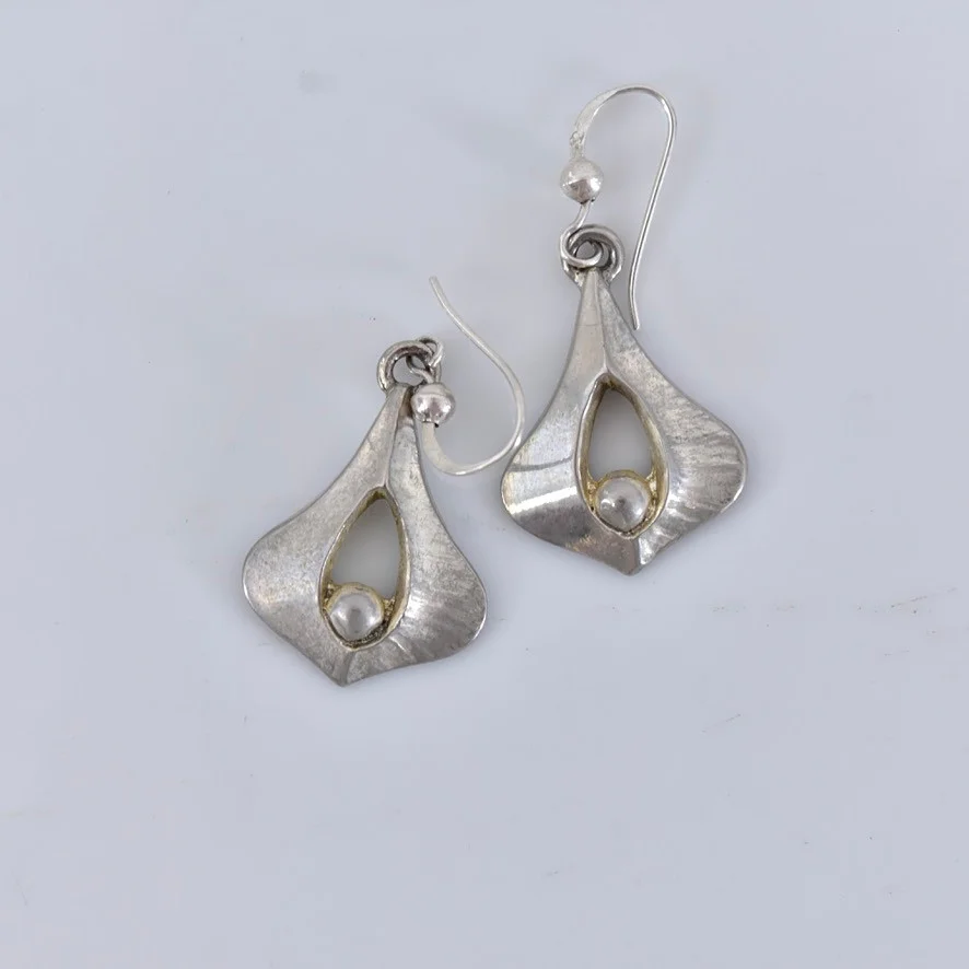 ÖRHÄNGEN, sterlingsilver, BT of Borås AB. — Earrings — Halmstads Auktionskammare