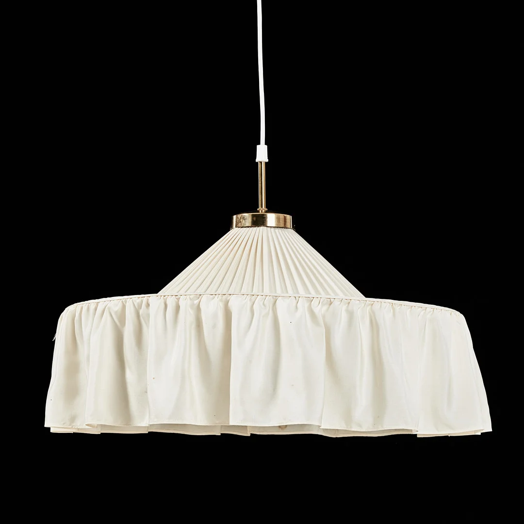 JOSEF FRANK. Taklampa, modellnummer 2560, Firma Svenskt Tenn. — Ceiling lights — Stockholms Auktionsverk Magasin 5