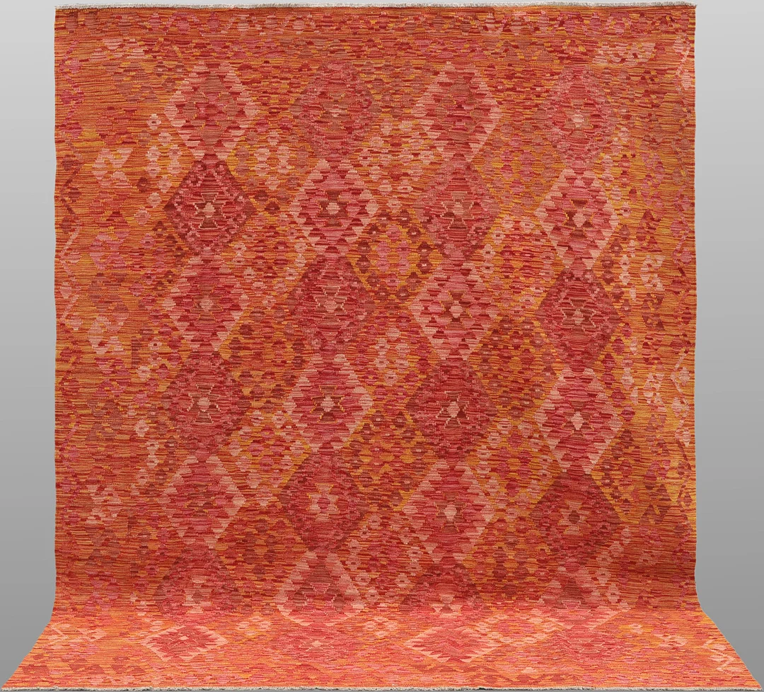 ORIENTMATTA, kelim, handvävd klassisk design, ca 292 x 208 cm. — Oriental Carpets & Textiles — Skandia Auktion