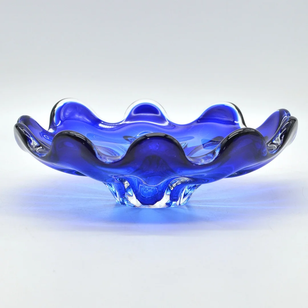 MURANO DESIGNERSCHALE, STUDIOGLAS, SOMMERSO, ITALIEN, UM 1950. — Art glass — Kunst- und Auktionshaus Kleinhenz