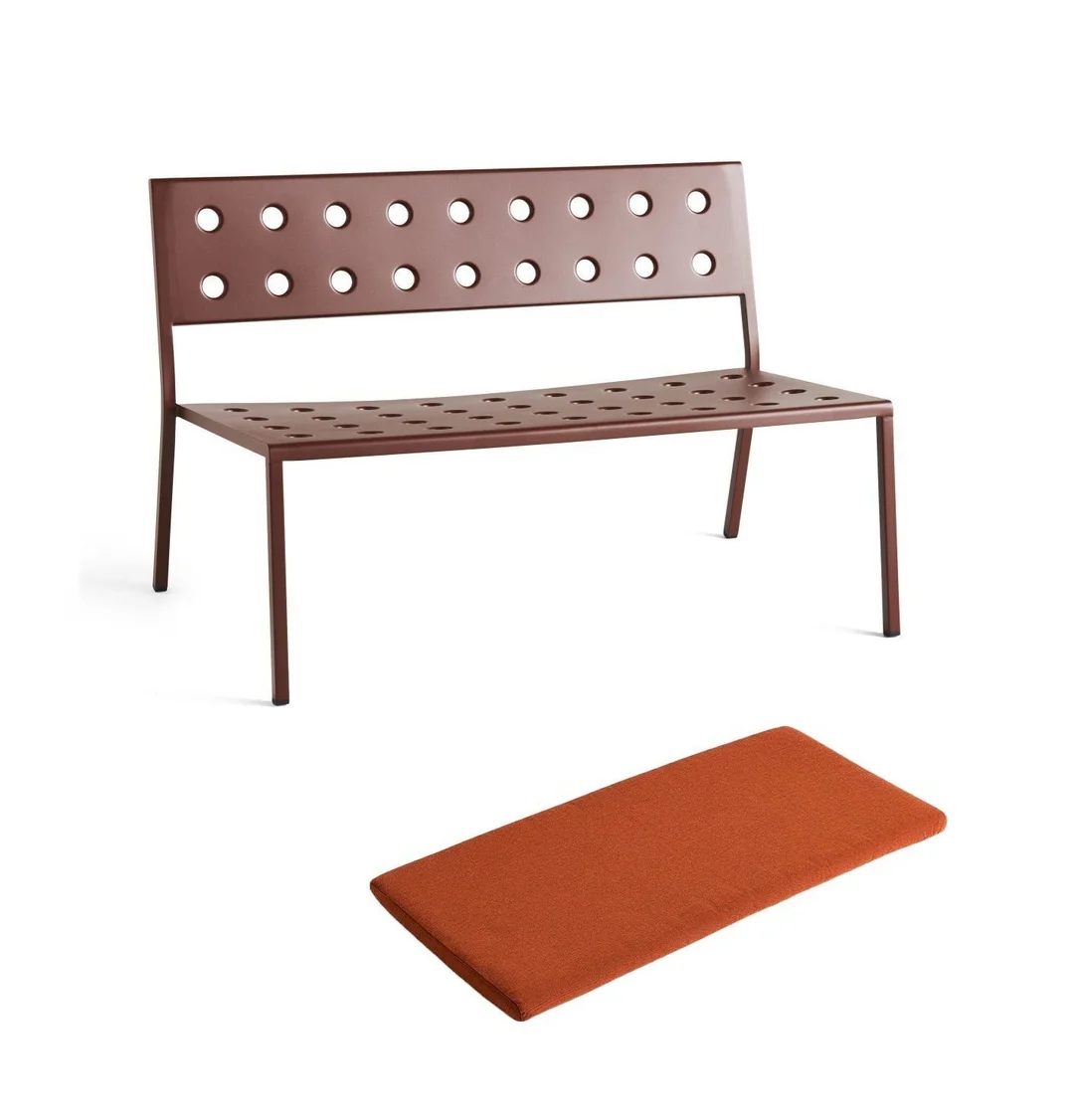 Ronan and Erwan Bouroullec for HAY. Garden bench with cushion, model Balcony Lounge, - Iron Red — Home and garden/Garden furniture — Lauritz