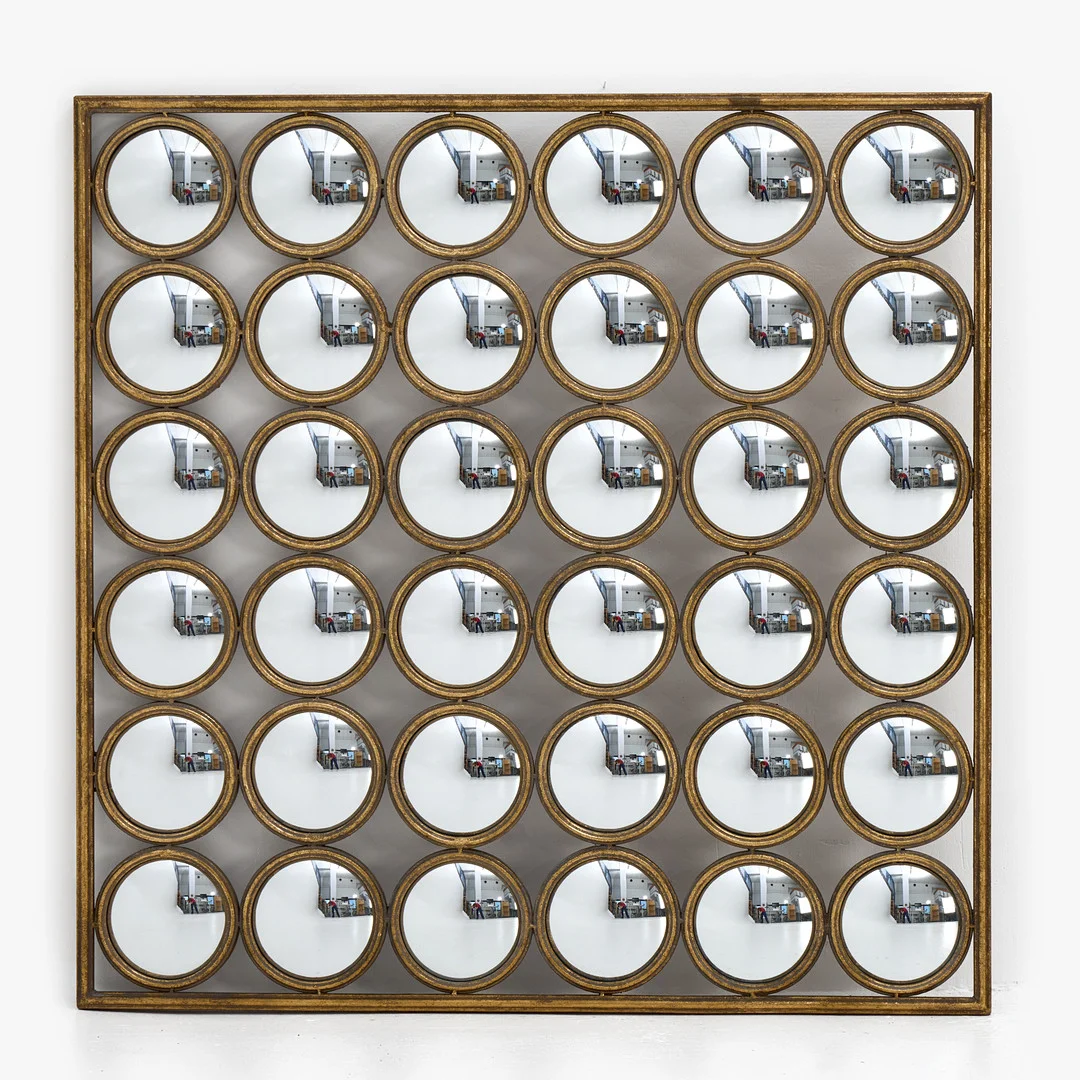 VÄGGDEKOR, bronserad metall med konvexa spegelglas, troligen Italien, 1900-talets andra hälft. — Mirrors — Crafoord Auktioner Stockholm