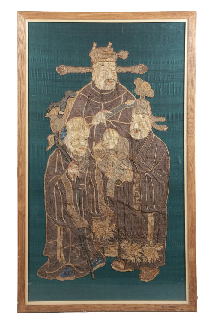 A LARGE CHINESE QING DYNASTY (1644-1912) SILK AND METAL THREAD PAINTING OF AN EMPEROR. — Textiles — Bishop & Miller