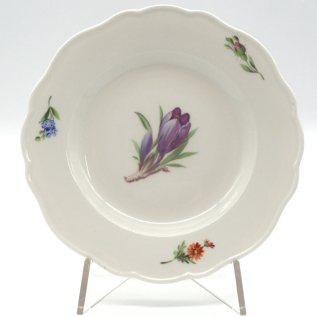 MEISSEN. TELLER "BUNTE BLUME", MIT KROKUS, 2. WAHL. D. 16 CM, 1860-1924. — European — Kunst- und Auktionshaus Kleinhenz