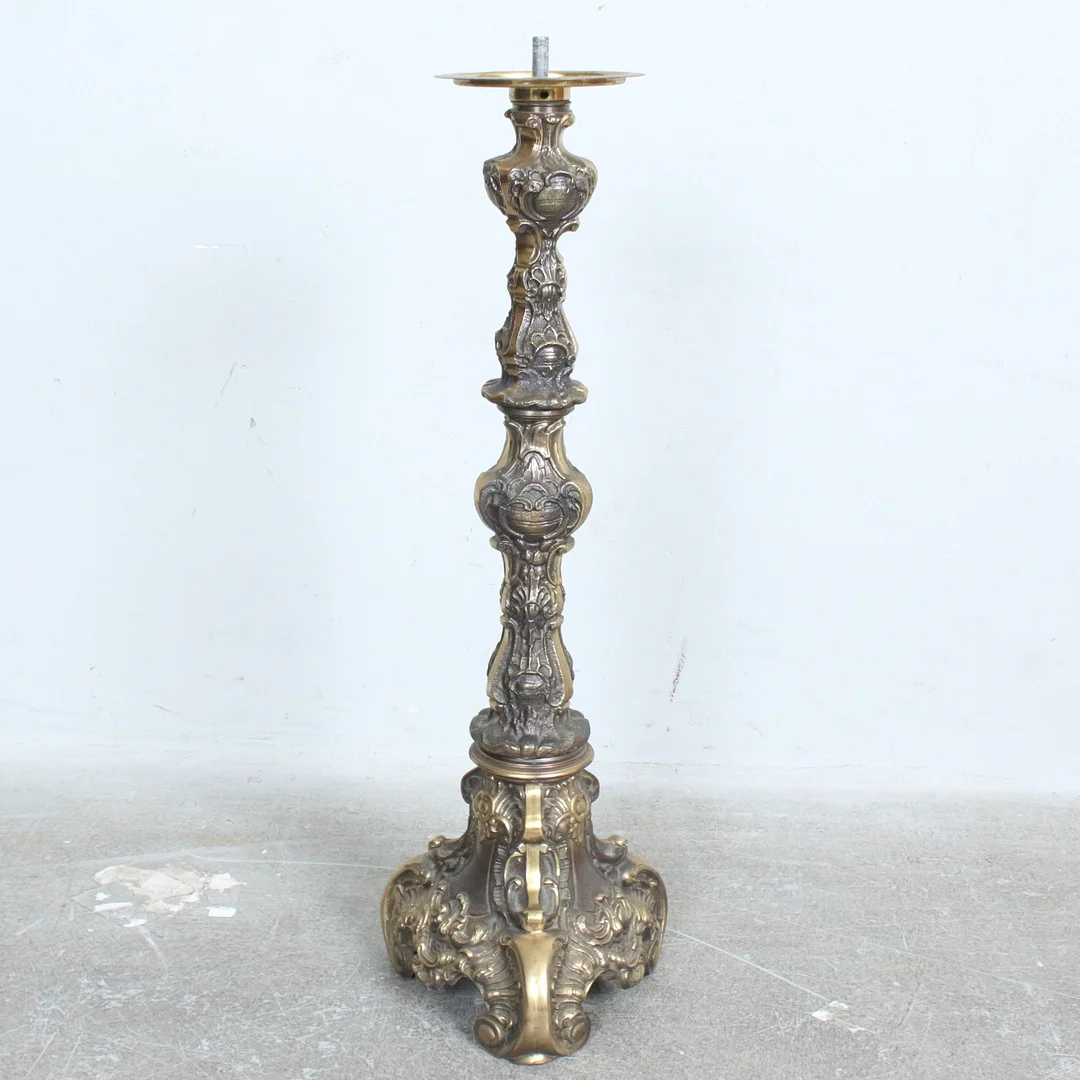 Altar-Kerzenständer / Kirchengrillen-Kerzenständer. — Candlesticks — Stockholms Auktionsverk Düsseldorf/Neuss