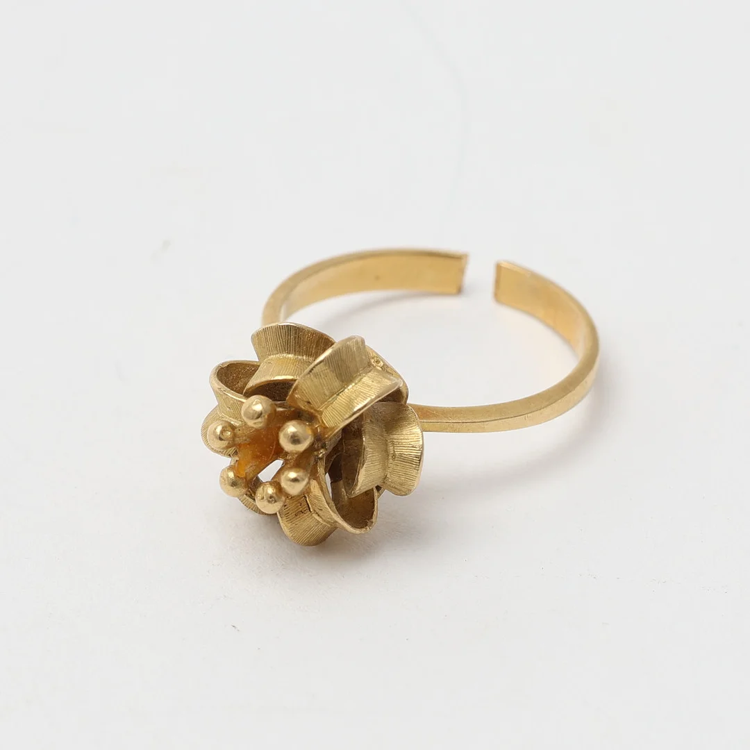 RING, guld 18K. — Rings — Uppsala Auktionskammare