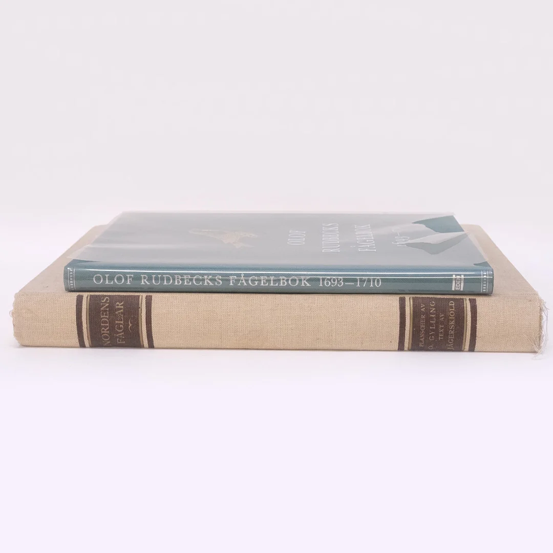 BÖCKER OM FÅGLAR, TVÅ STYCKEN. — Books — Björnssons Auktionskammare