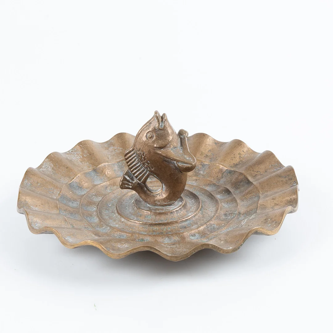 SWEDISH MODERN, Fat med fisk, brons, 1930/40-tal. — Pewter, Brass & Copper — Stockholms Auktionsverk Helsingborg