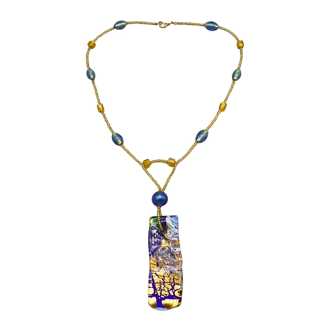 MURANOGLAS-HALSKETTE MIT BLAU-GELBEM ANHÄNGER. — Necklace — Auktionshaus Stuber's Hammerschlag