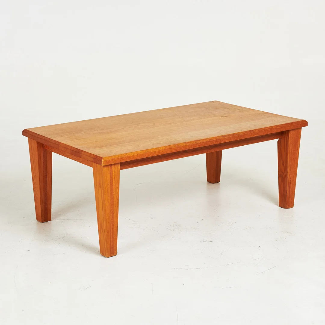 SOFFBORD, massiv ek, samtida. — Tables — Stockholms Auktionsverk Sickla