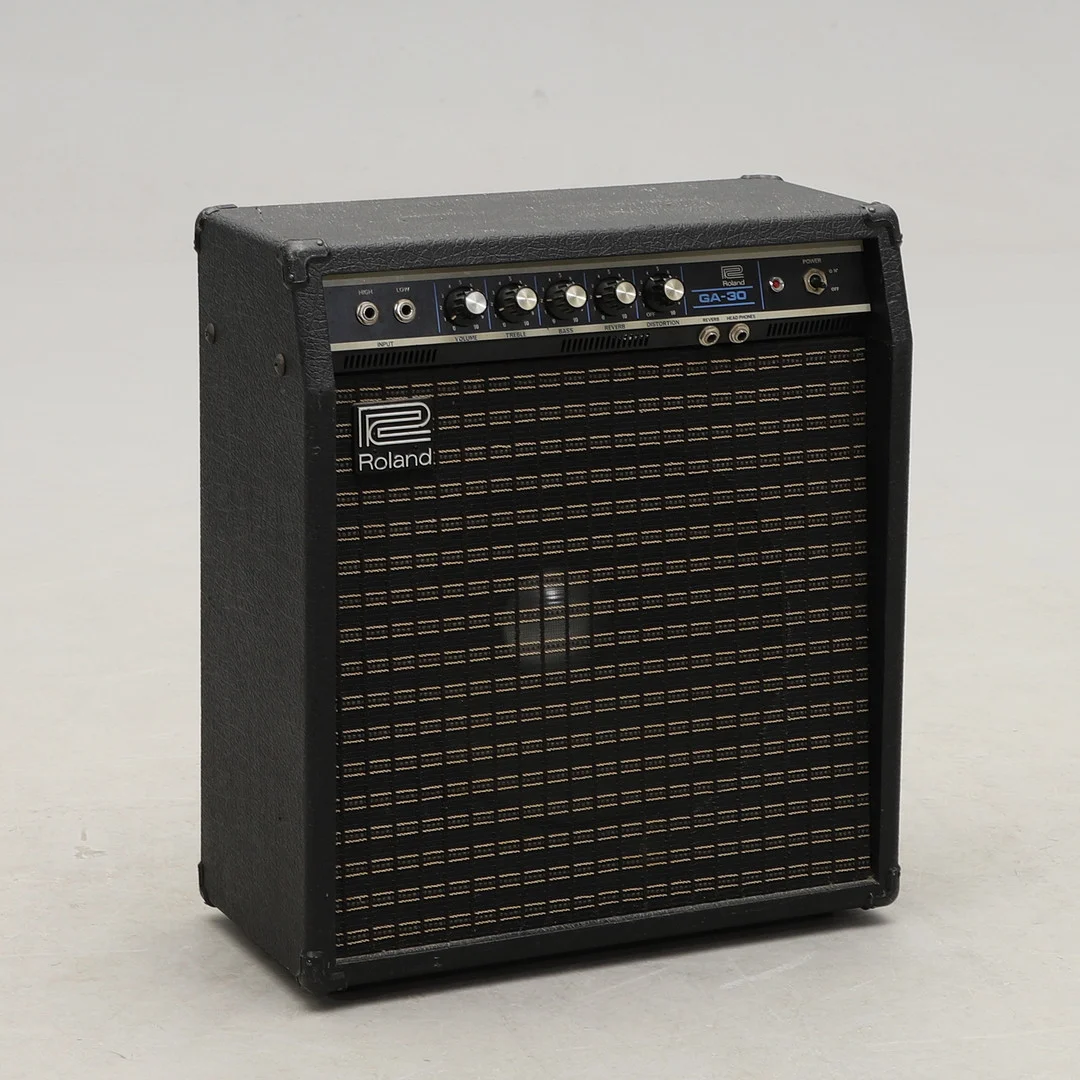 GITARRFÖRSTÄRKARE, Roland GA-30. — Musical instruments — Crafoord Auktioner Malmö