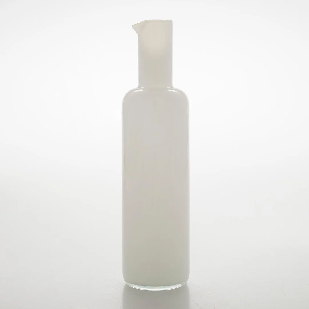 Nanny Still, flaska, signerad, Riihimäen Lasi Oy Nanny Still. — Design/Glas — Bukowskis