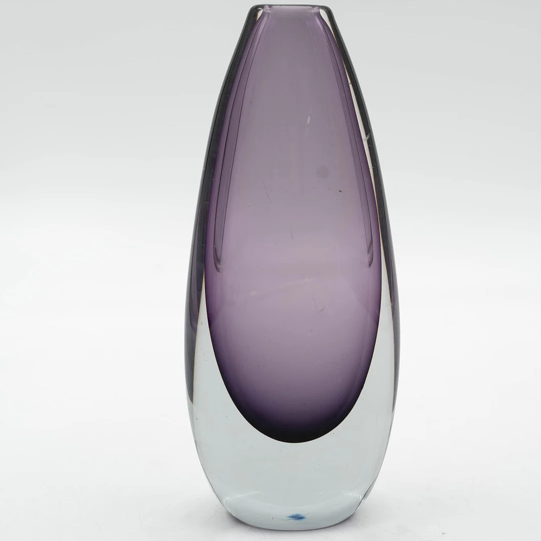 ASTA STRÖMBERG. Vas, Underfång, Signerad. — Art glass — Norrlands Auktionsverk