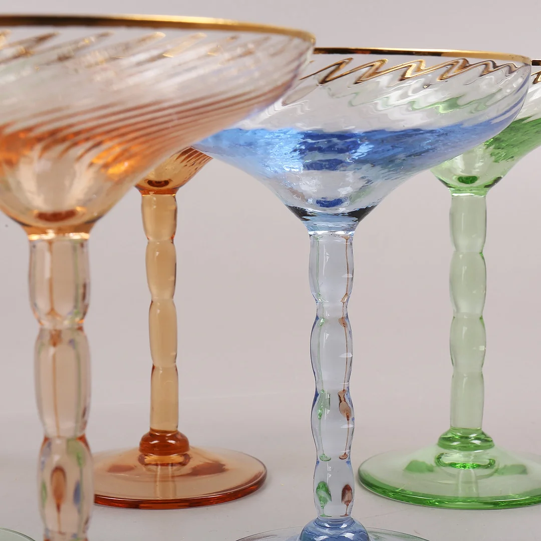 CHAMPAGNEGLAS, 6 st, färgat glas, 1900-tal. — Utility glass — Växjö Auktionskammare