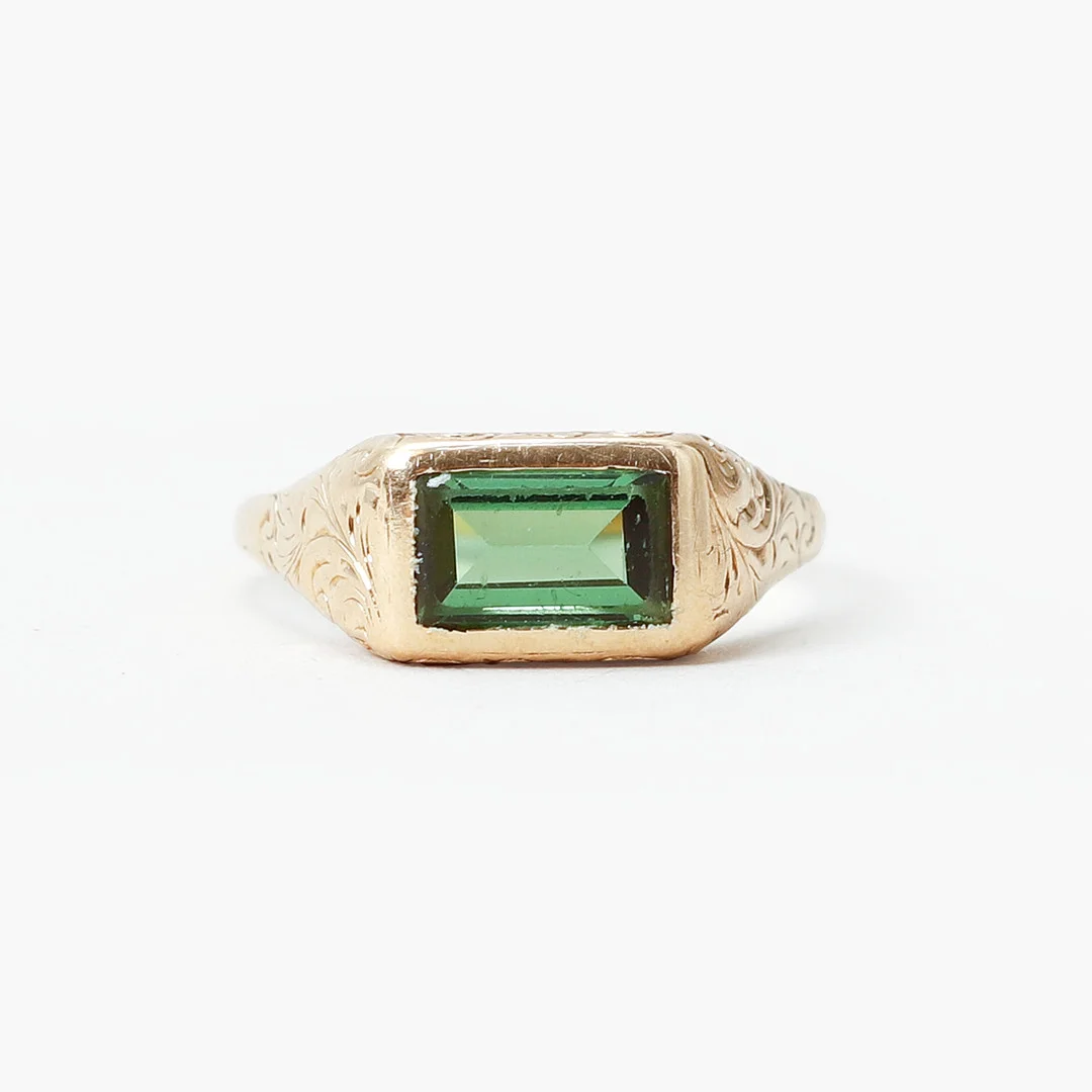 RING, 14k guld, baguettslipad turmalin, vikt ca 3,2 gram. — Rings — Göteborgs Auktionsverk