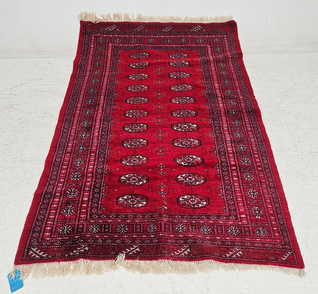 MATTA, Bokhara, ca. 189x123 cm. — European Carpets & Textiles — Auktionshuset Thörner & Ek
