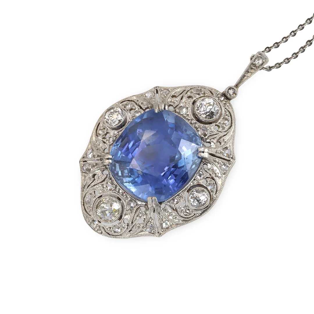 18CT (17.55CT) UNHEATED SAPPHIRE NECKLACE. — Necklace — Chalkwell Auctions