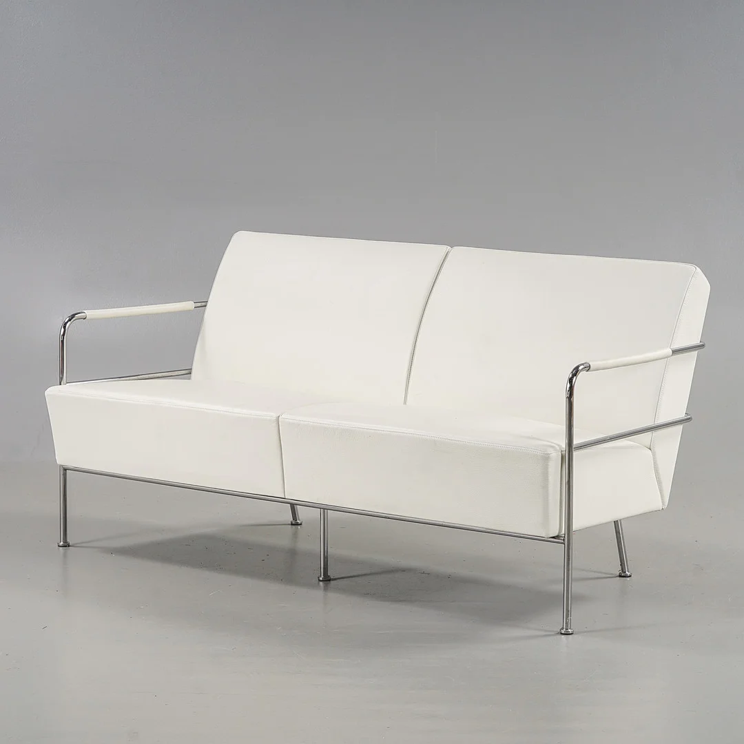 GUNILLA ALLARD. Soffa "Cinema" Vit läderklädsel, kromat stål, Lammhults, 1900/2000-tal. — Sofas & Seatings — Karlstad Hammarö Auktionsverk