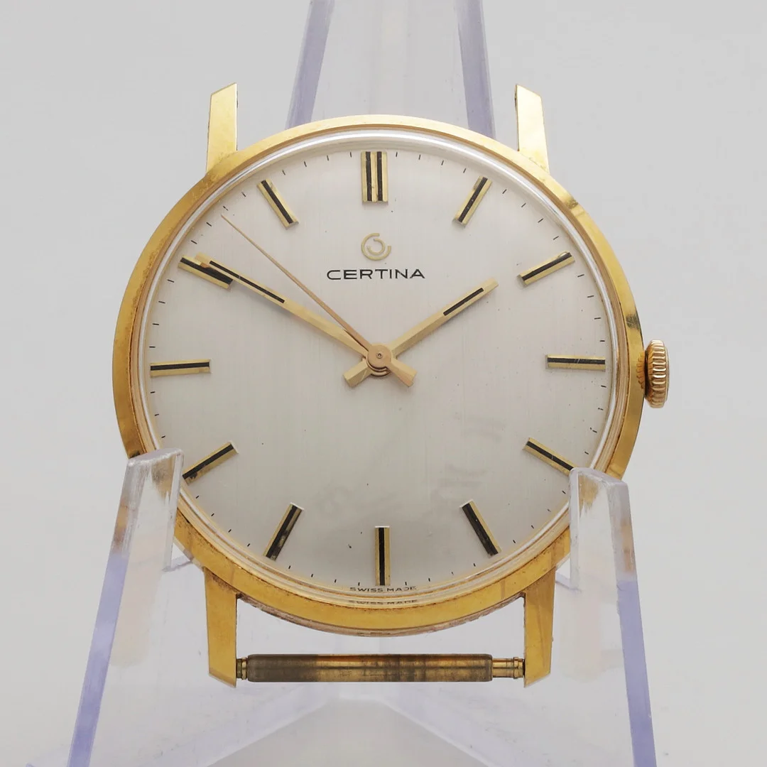 ARMBANDSUR, guld 18K, Certina, totalvikt 26 gram. — Wristwatches — Växjö Auktionskammare