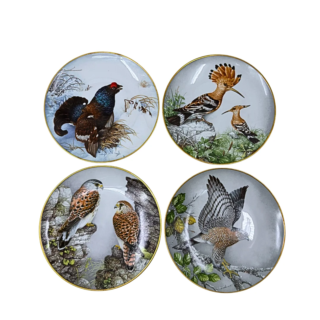 PORZELLAN-SAMMELTELLER VON FRANKLIN MINT - VERSCHIEDENE TIERMOTIVE. — European — Auktionshaus Stuber's Hammerschlag