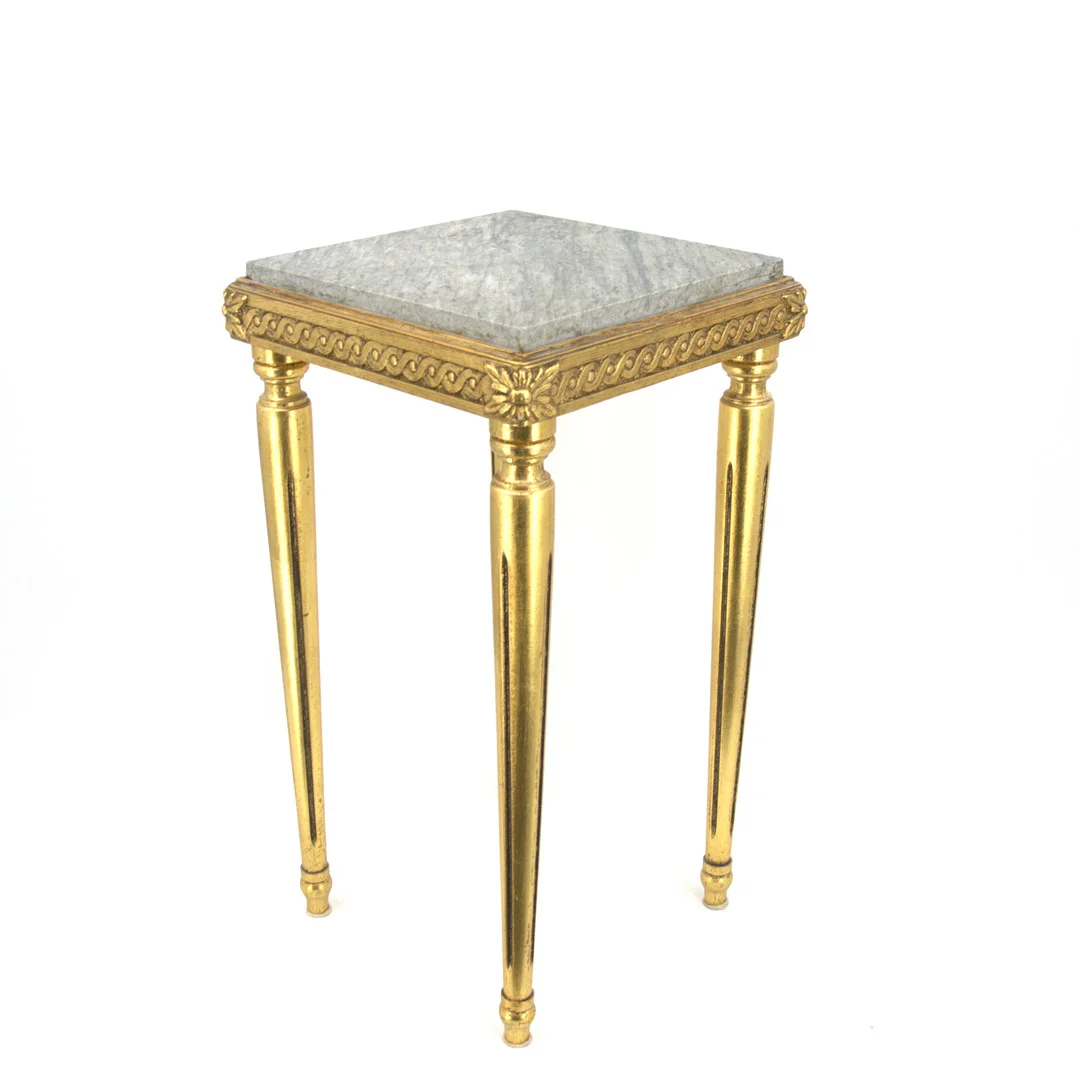 PIEDESTAL med STENSKIVA, förgyllt trä, 1900-tal. — Tables — Höganäs Auktionsverk