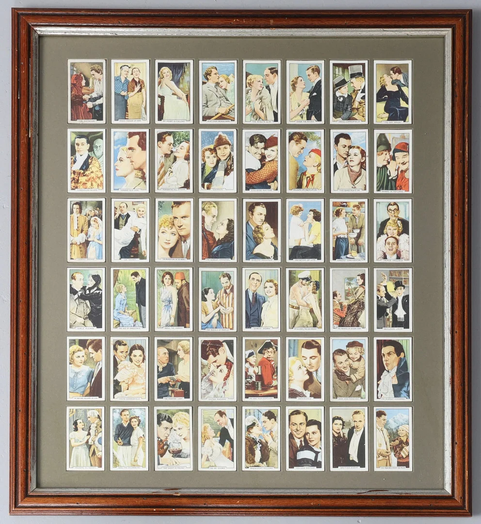 CIGARETTE CARDS - GALLAHER LTD., ''FAMOUS FILM SCENES'', SERIES OF 48, COMPLETE. — Movie memorabilia — Young's Auctions