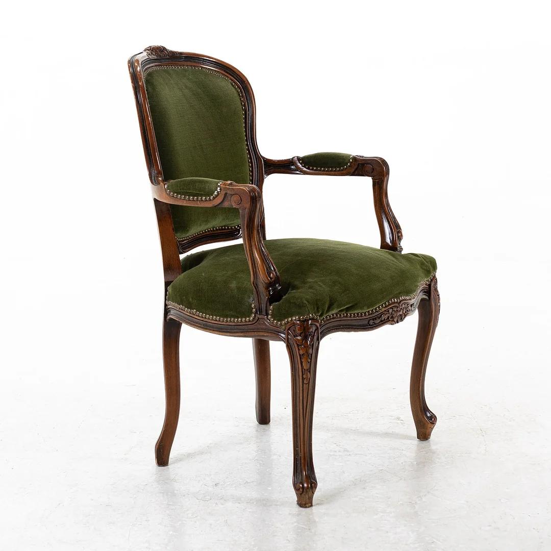 KARMSTOL, rokokostil, 1900-talets andra hälft. — Armchairs & Chairs — Handelslagret Auktionsservice