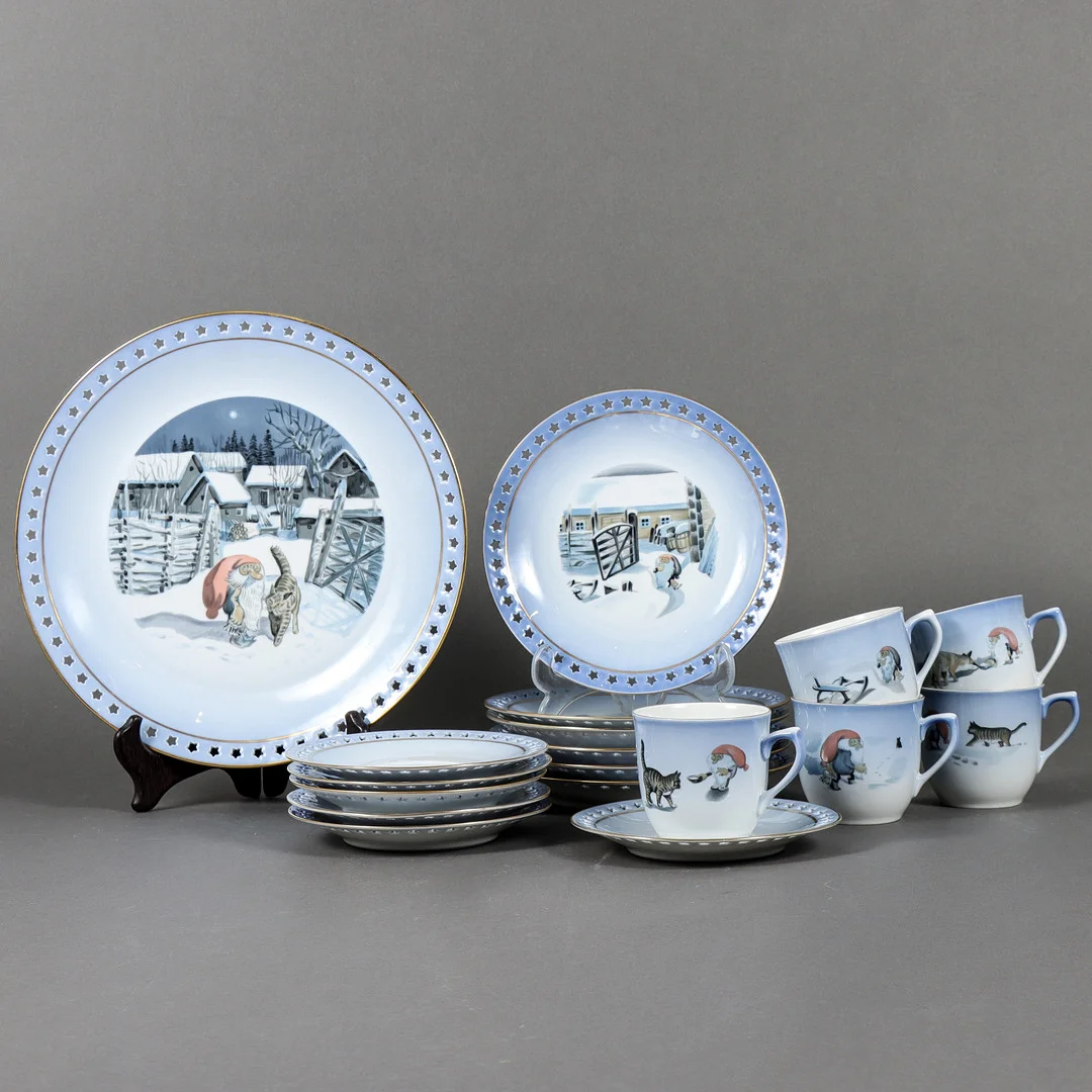 KAFFESERVIS Bing & Gröndahl, Harald Wiberg, Tomten. — Tableware — Karlstad Hammarö Auktionsverk