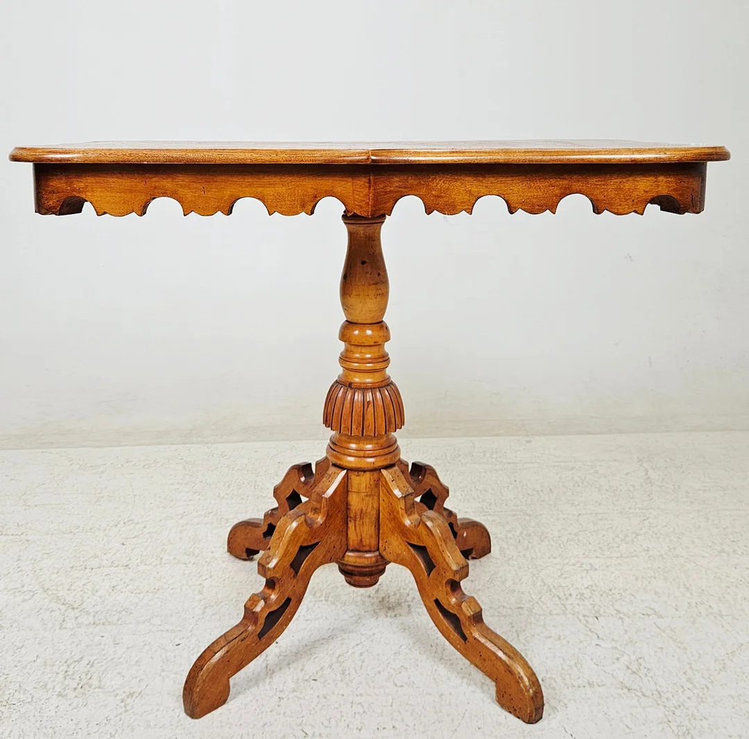 PELARBORD, 1800-tal. — Tables — Auktionshuset Thörner & Ek
