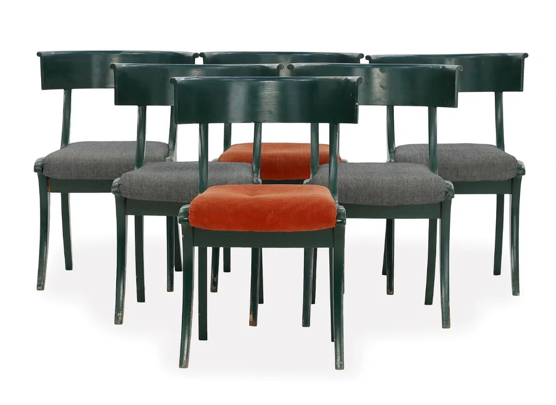 Edvard Thomsen: A set of six “Klismos” chairs. Stained beech frame, nutwood back. Seat upholstered with green painted wood. (6) — Modern Furniture — Bruun Rasmussen