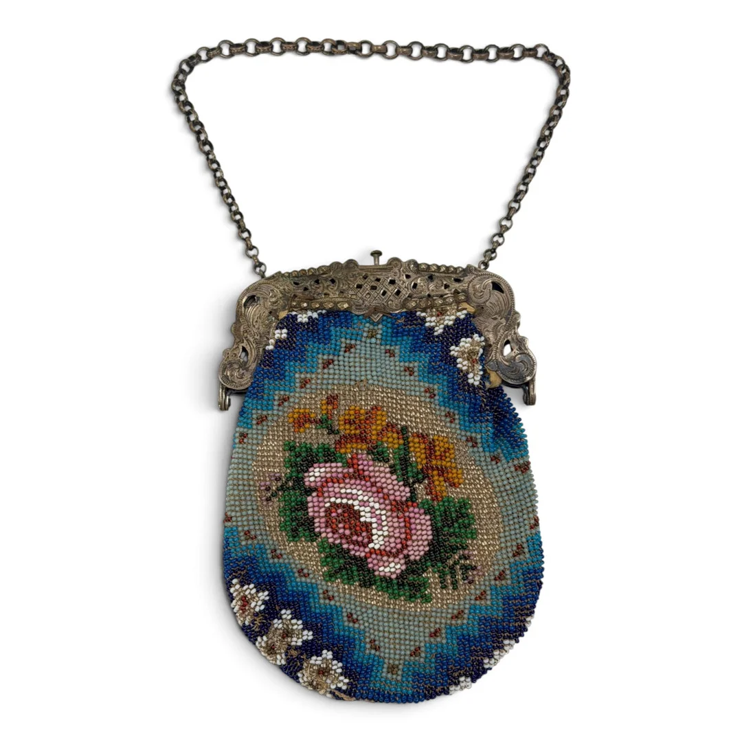 SILVER BEADED PURSE. — Other collectables — Griffin’s Auctioneers
