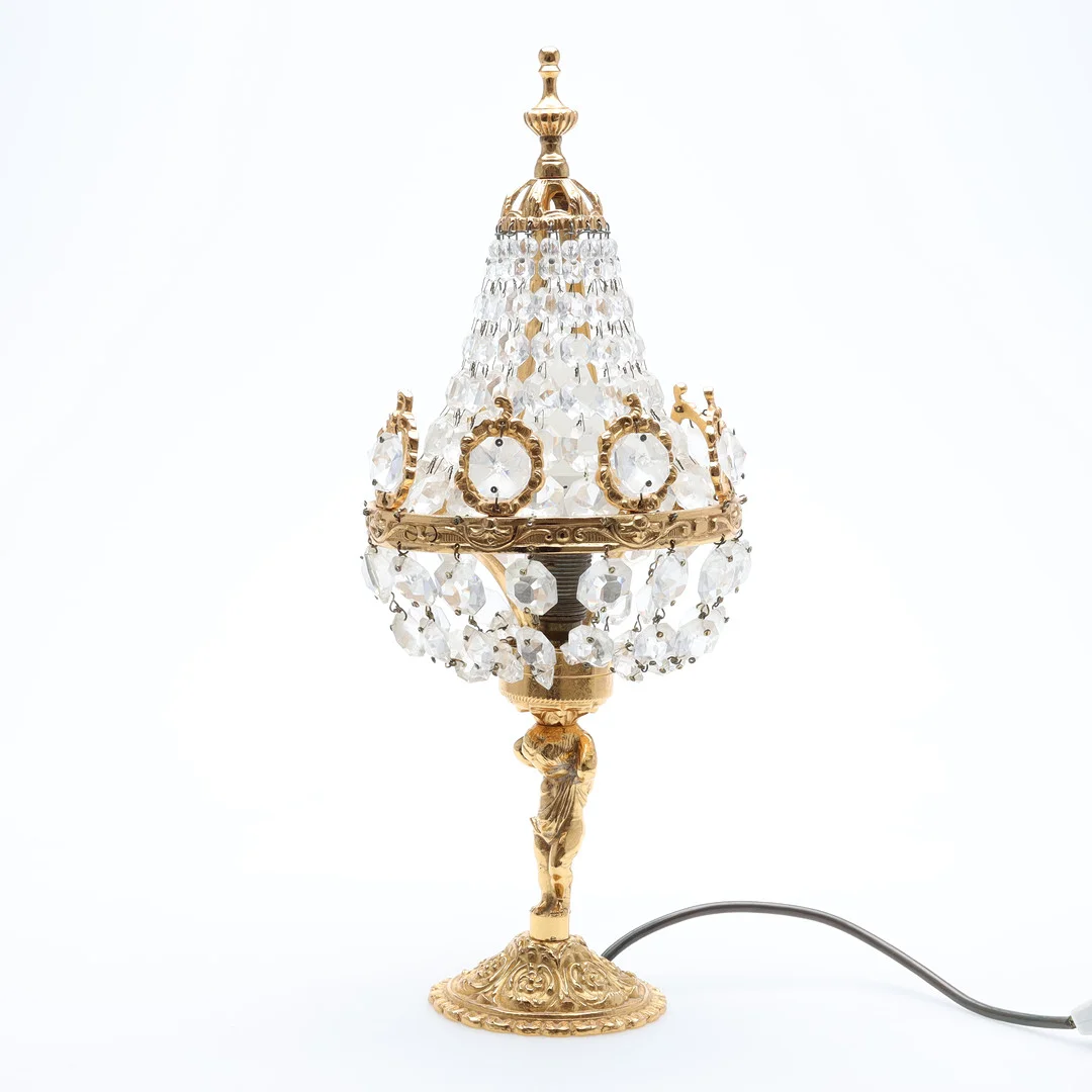 BORDSLAMPA metall med prismor. — Table Lamps — Höörs Auktionshall