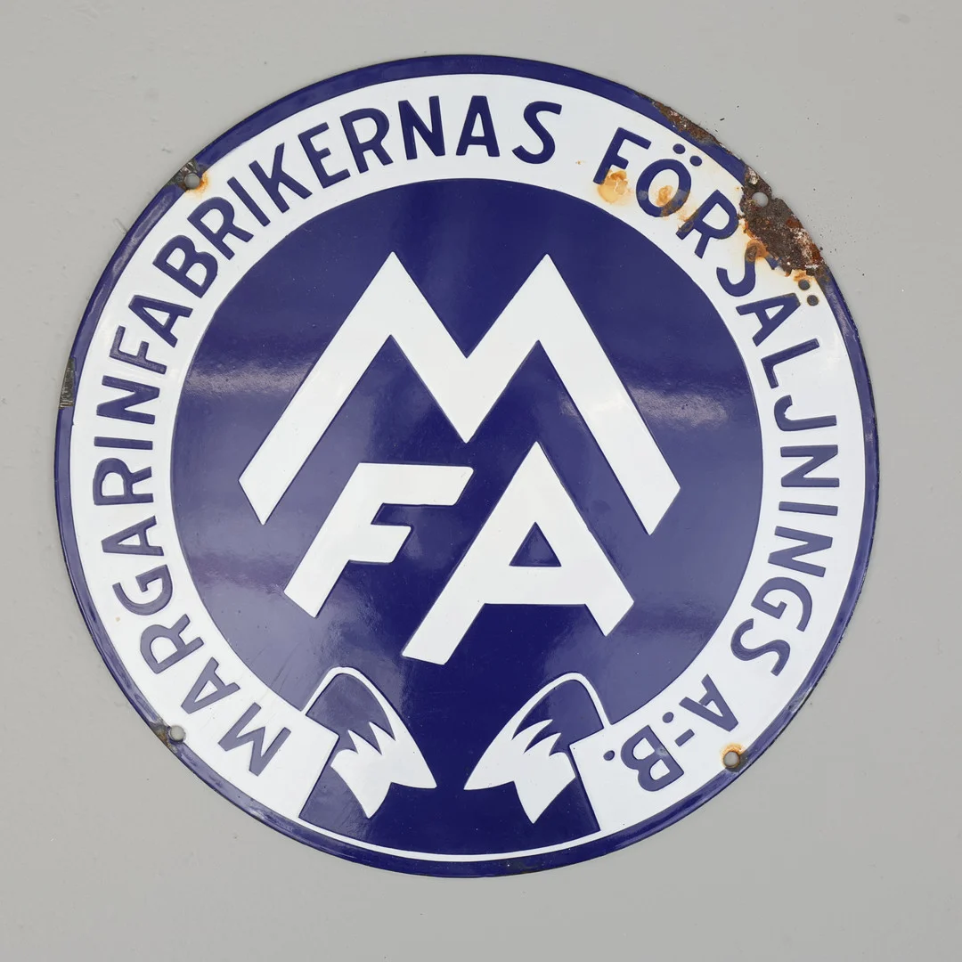 EMALJSKYLT, "Margarinfabrikernas Försäljnings AB". — Advertising & Signs — Södermanlands Auktionsverk