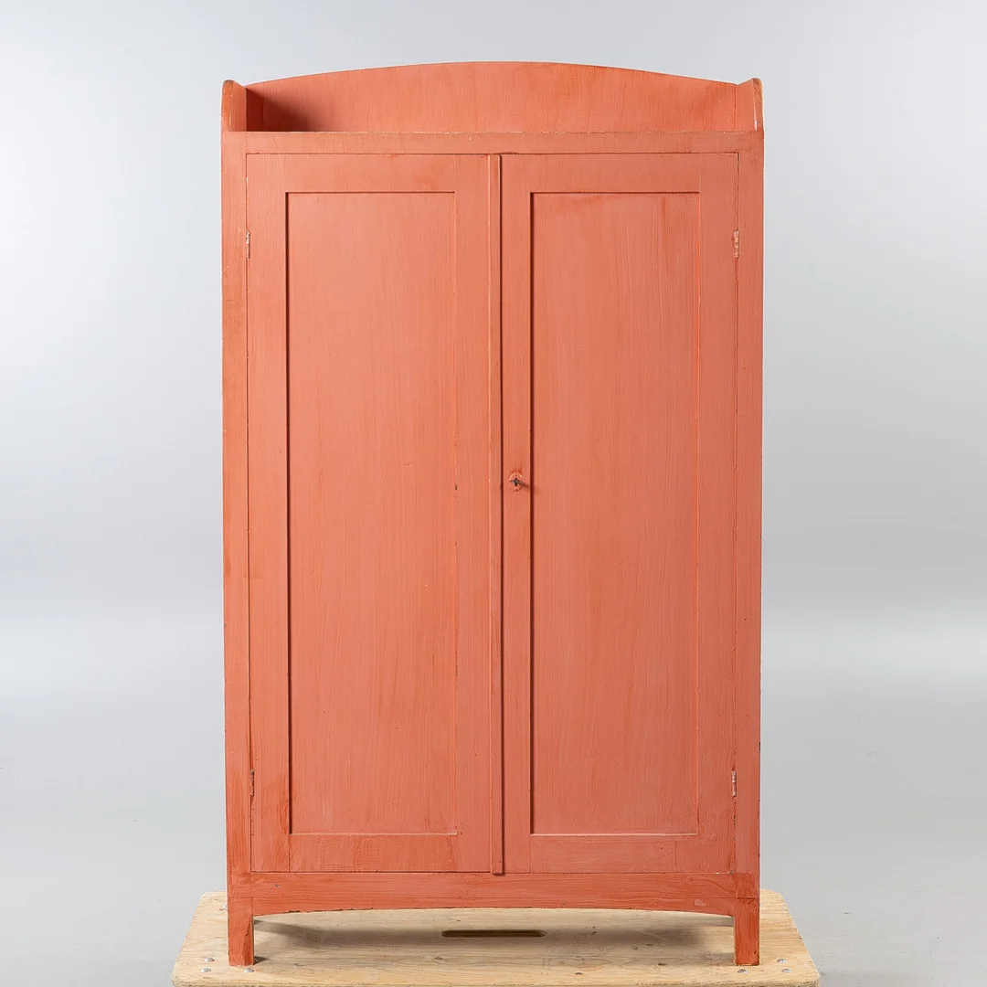 SKÅP, bemålat trä, jugend. — Cupboards, Cabinets & Shelves — Stockholms Auktionsverk Helsingborg